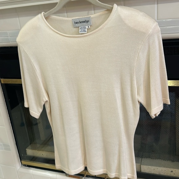 breckenridge Tops - Breckenridge Cream Size Medium 100% Rayon Top